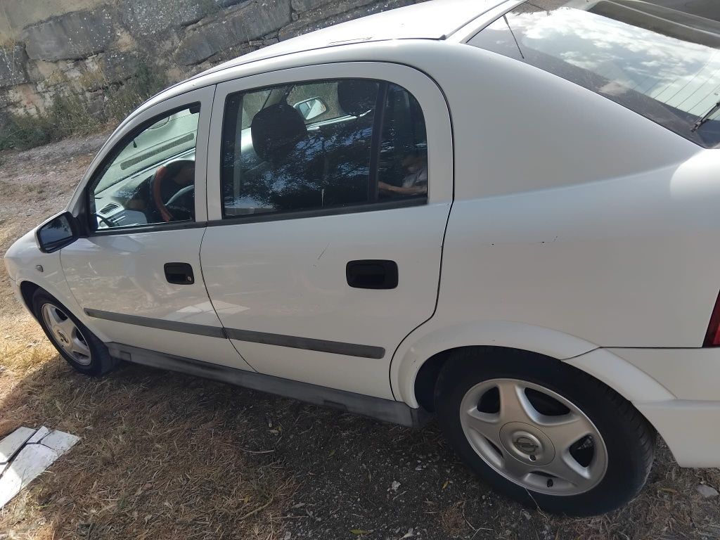 Vendo astro impecável