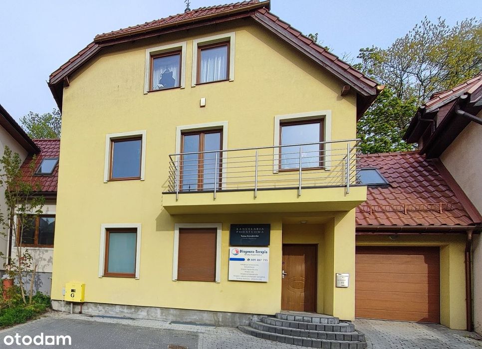 Budynek mieszkalno-usługowy z częścią garażową – Bartoszyce