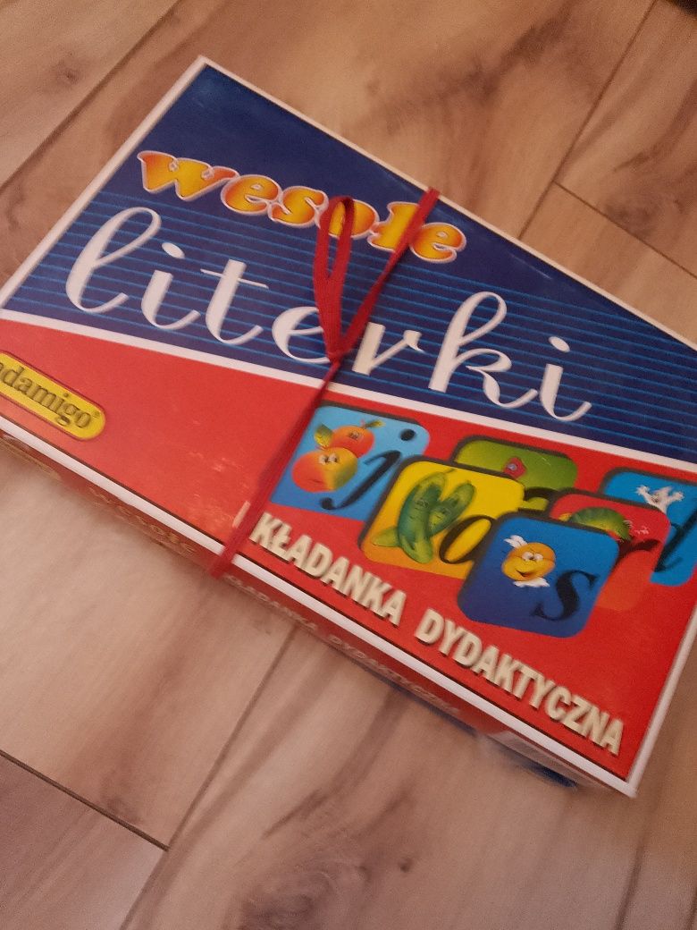 Dwie gry interaktywna mówiące pióro i literki