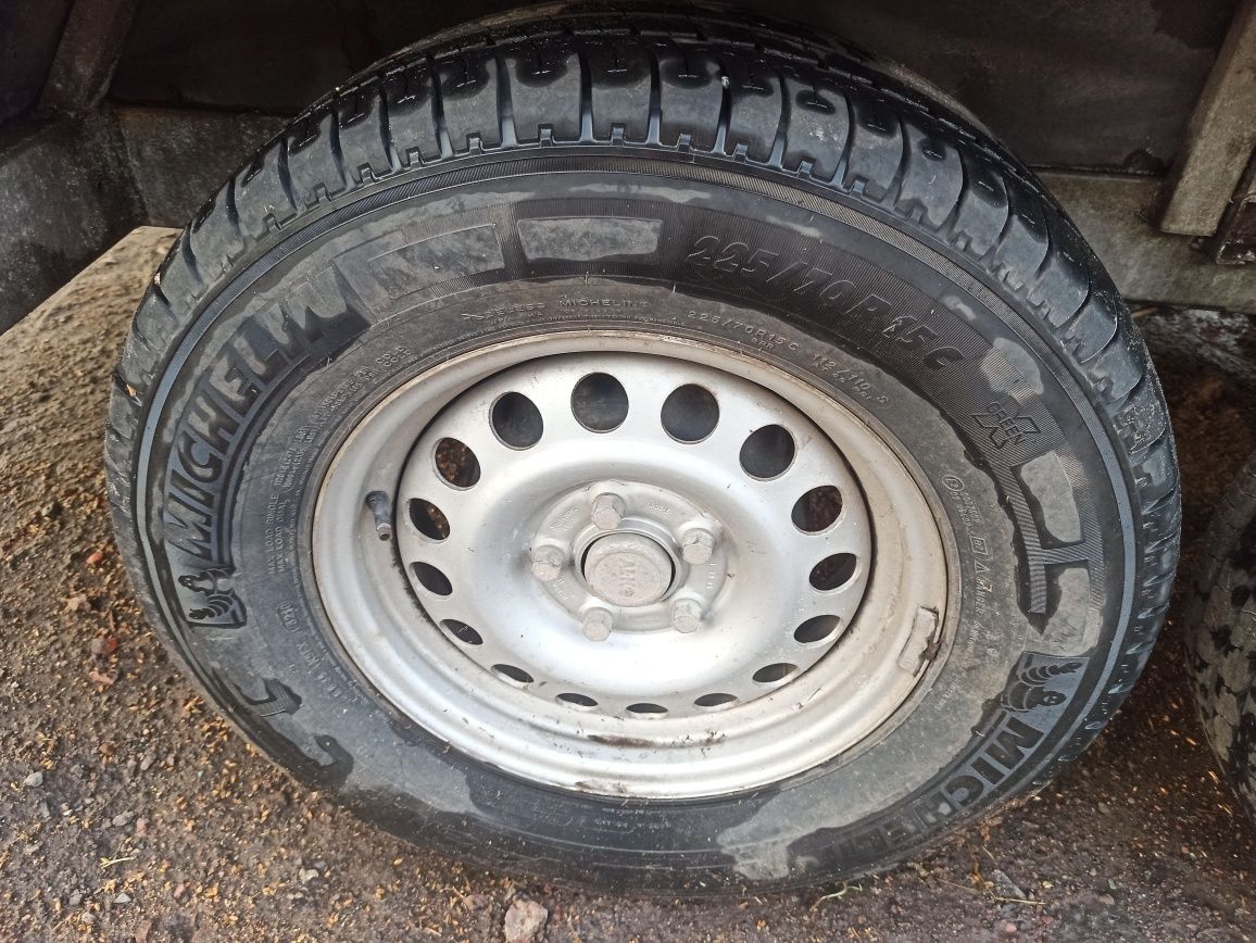 Продам прицеп двухосний 3.5т