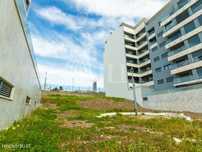 Terreno com projecto habitação, na Venteira, Amadora