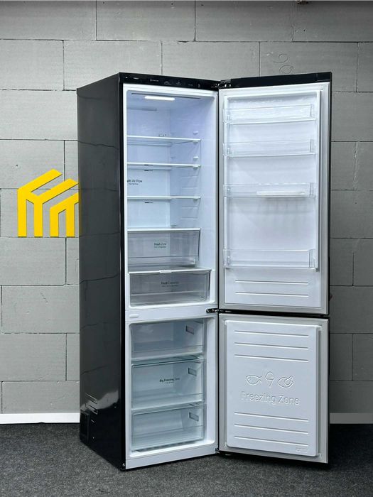 LG холодильник 384 л No Frost — великий, сучасний, економний