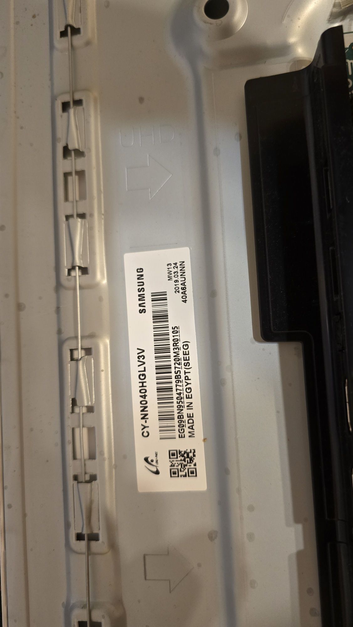 Części Tv Samsung UE40NU7112K