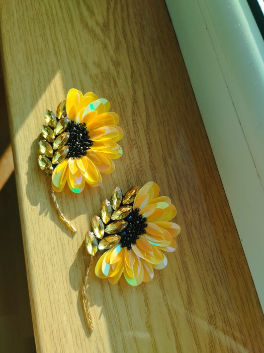 Брошка сонях, ручна робота.