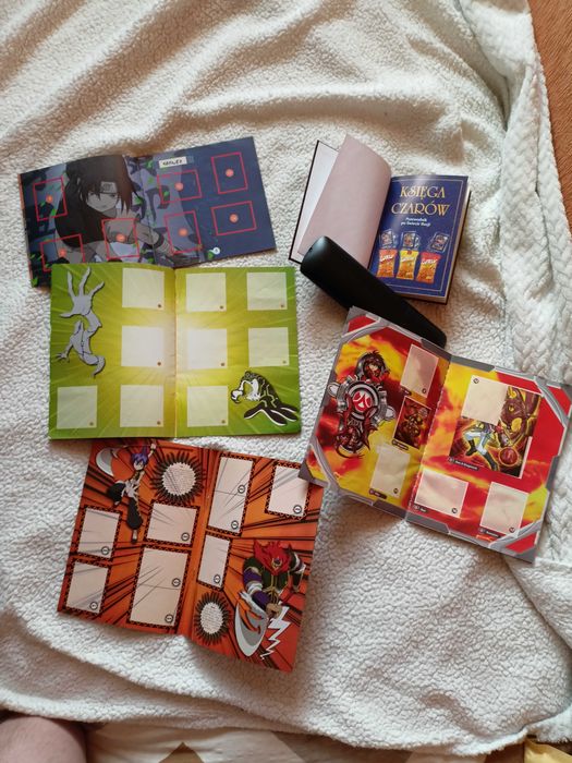 Albumy na naklejki chipicao,chio,dragon ball,Magiczne sztuczki,arena