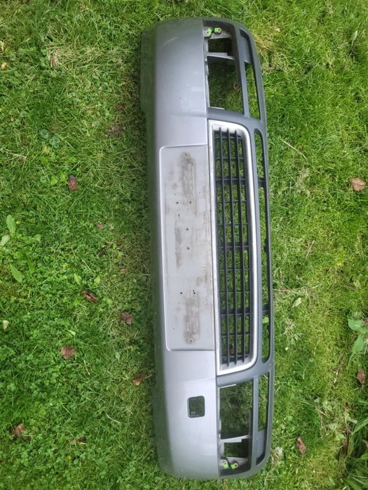 Zderzaka przedni Audi A4 B6 LY7Q kompletny
