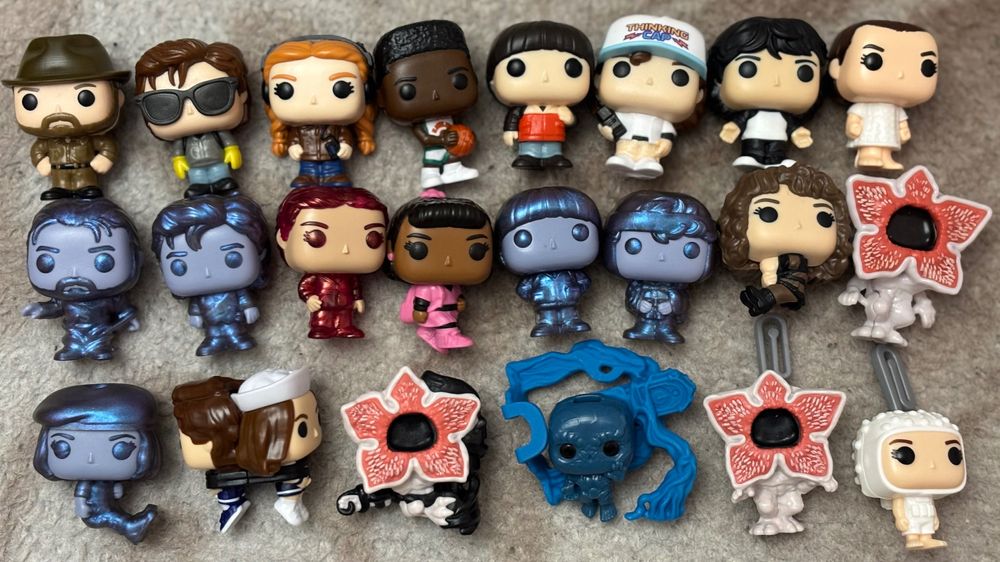 Фігурки кіндер з колекції дивні дива, kinder strangers things