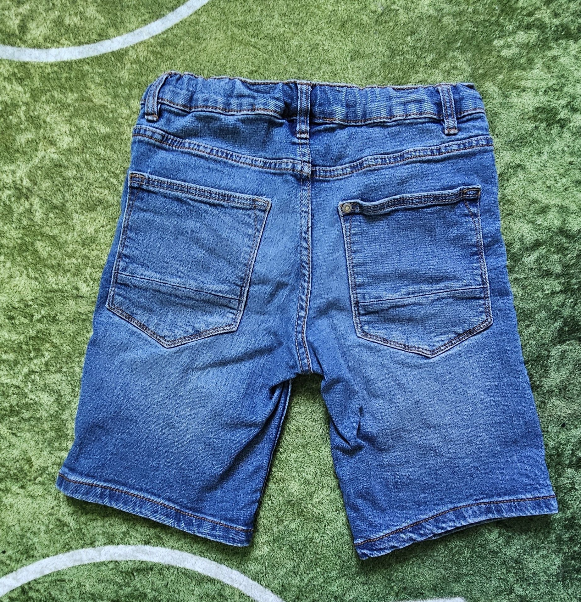 Spodenki jeansowe chłopięce r. 134