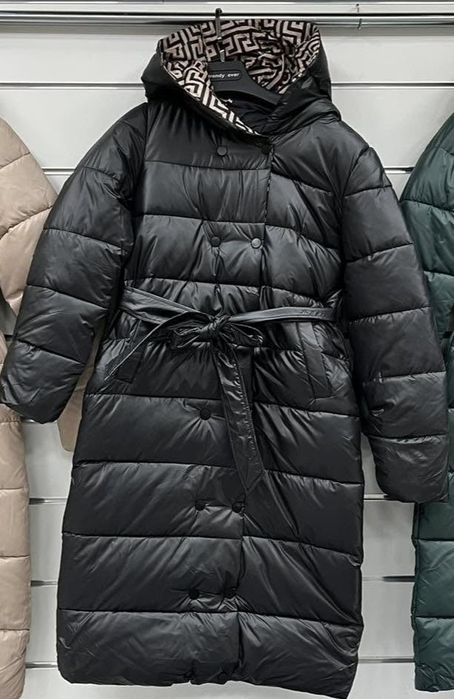 Płaszcz pikowany dłuższy czarny