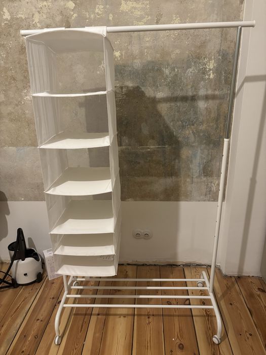 Wieszak na ubrania z polkami IKEA