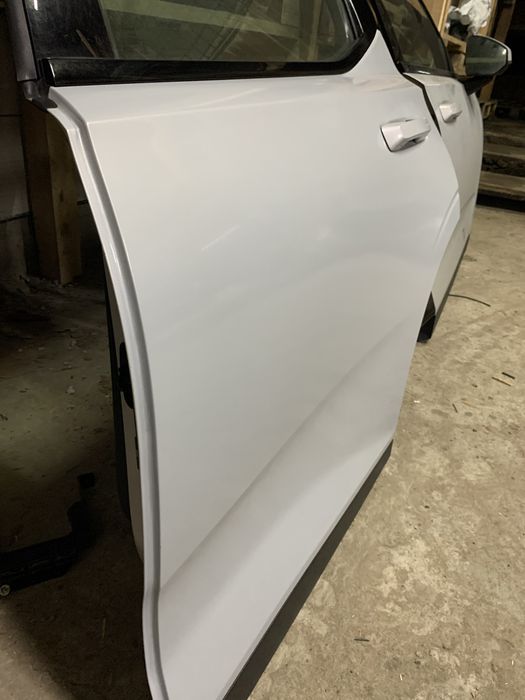 Двері Polestar 2