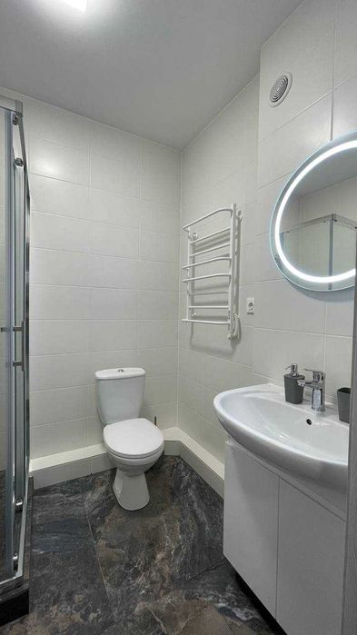 Оренда 1к з новим ремонтом район Центрального парку. Перша здача