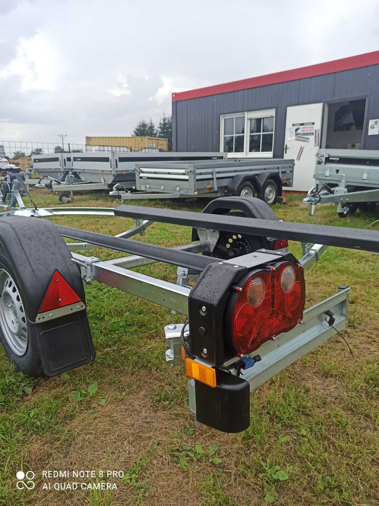 Przyczepa 8815UBRA750 Brenderup do transportu Skuterów