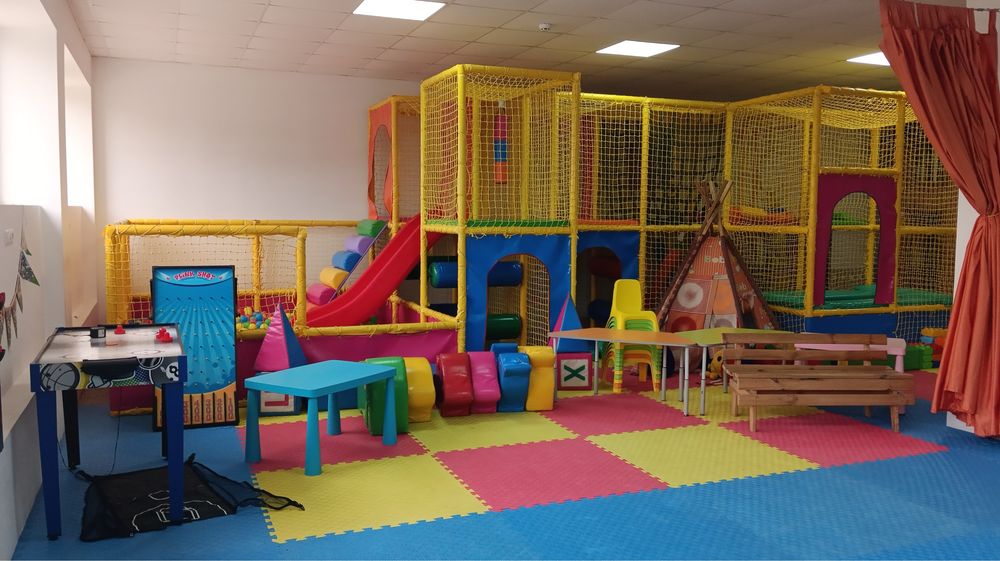 Дитячі лабіринти ігрова кімната