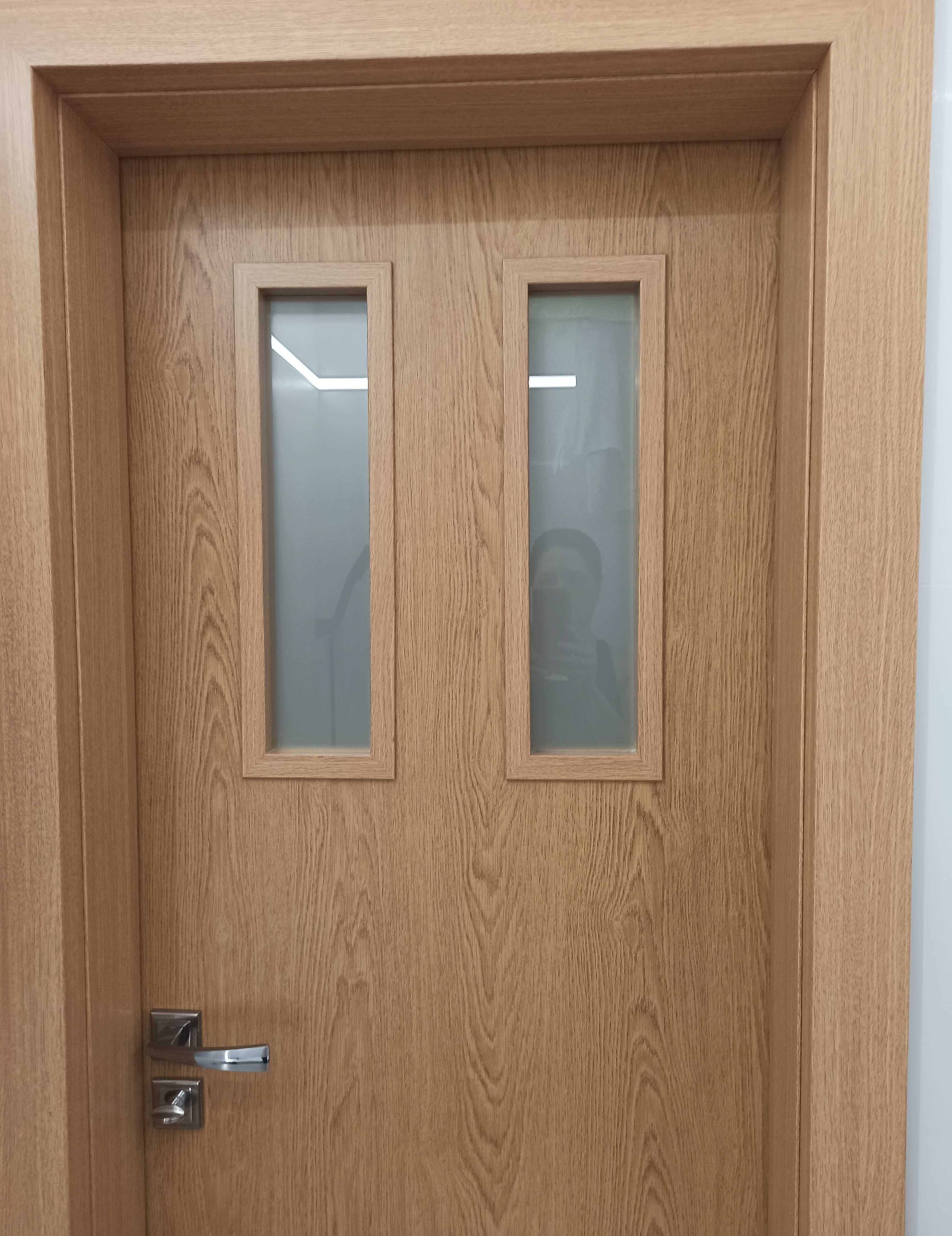 3 szt drzwi: pokojowe, łazienkowe, WC z regulowanymi futrynami