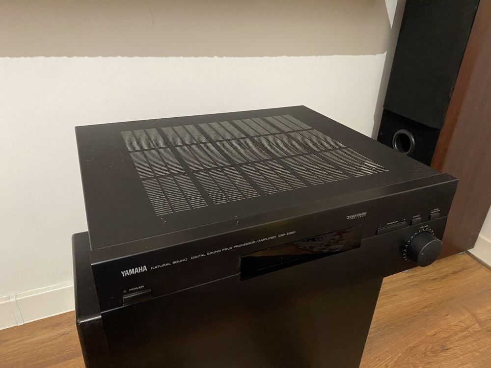 Sprzedam wzmacniacz Yamaha DSP-E580