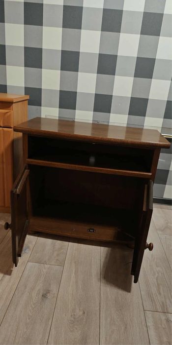 Mała komoda vintage