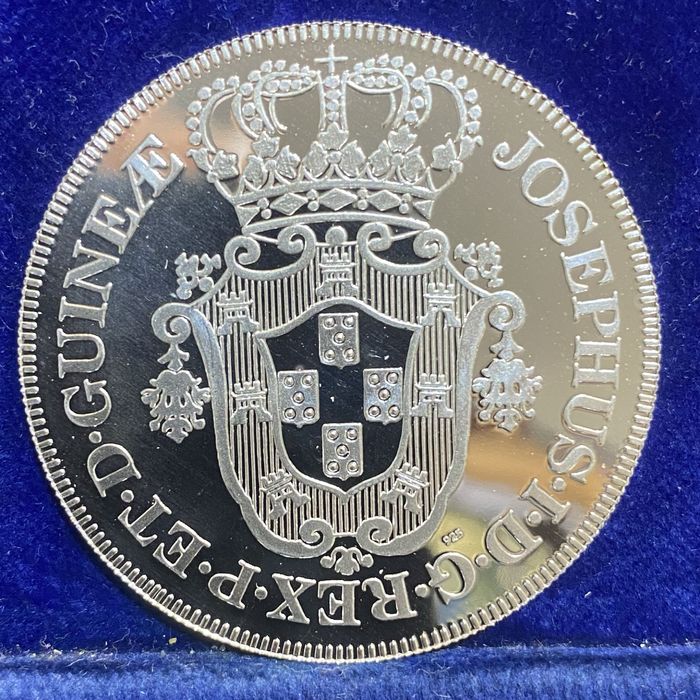 Moeda Replica 10 Macutas prata 925%
