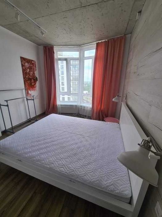 Оренда 1к квартири в новобудові на  вул. Залізнична