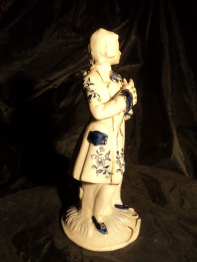 Статуэтка 20см фарфоровая из Франции керамика бисквит антиквар подарок