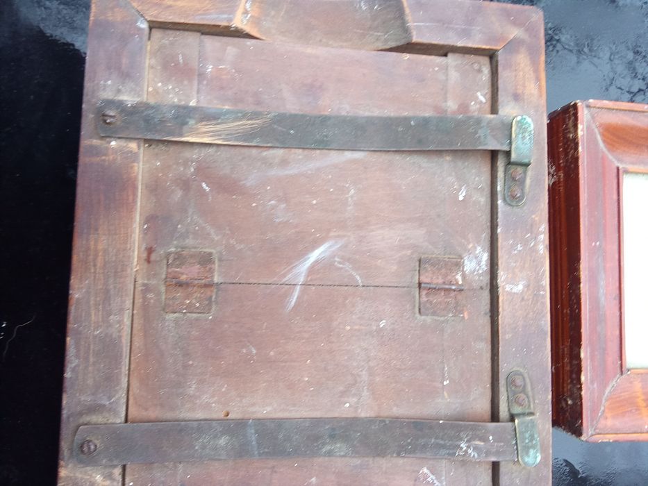 Dois pires japoneses com Jesus. Moldura com Nossa Senhora