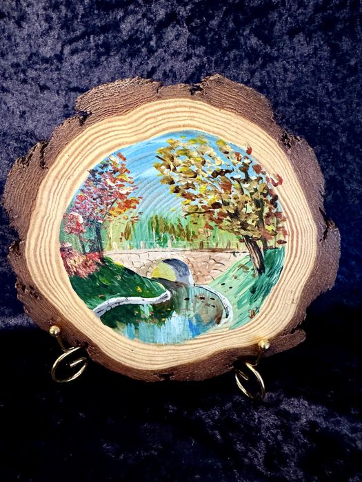 Ponte de Outono sobre o Rio – Arte em Madeira Pintada à Mão
