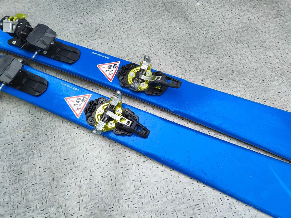 Dobre, niskie skitoury MOVEMENT GO 146 cm + Piny DYNAFIT i foki