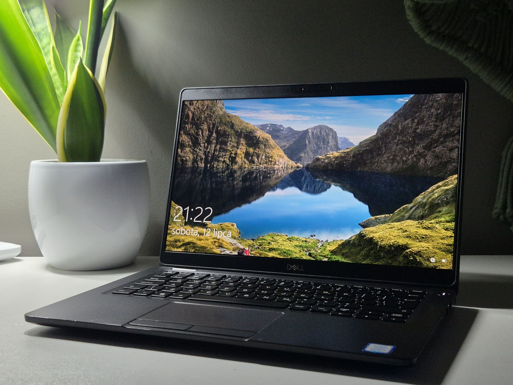 DELL Latitude 5300 i5-8265u SSD256GB