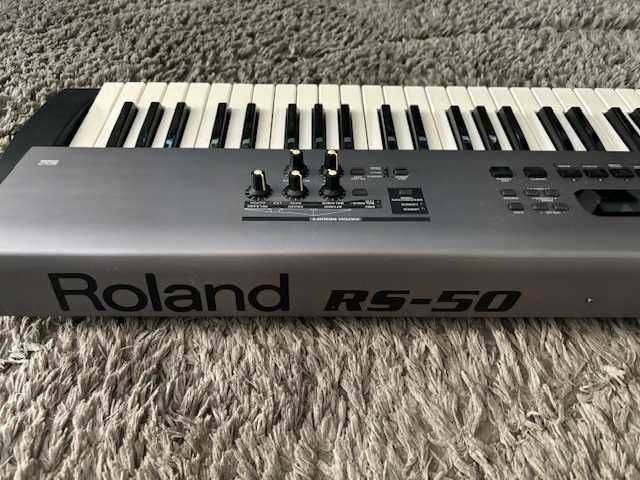 Syntezator Roland RS-50