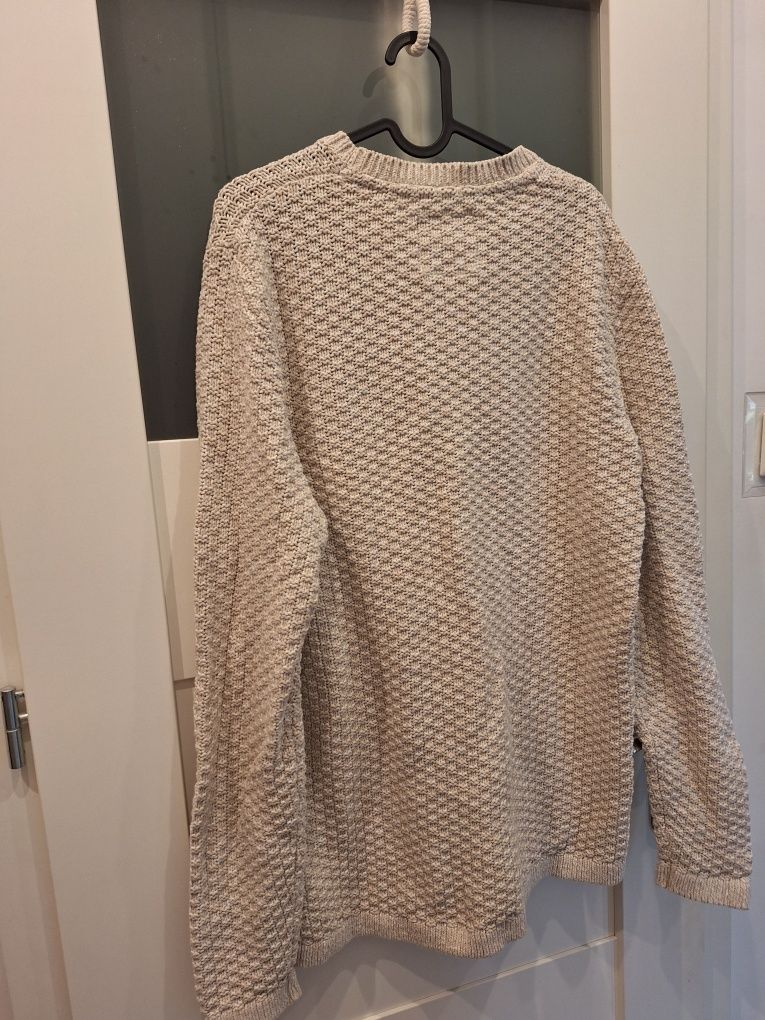 Bawełniany sweter męski edc rozmiar L
60% bawełna