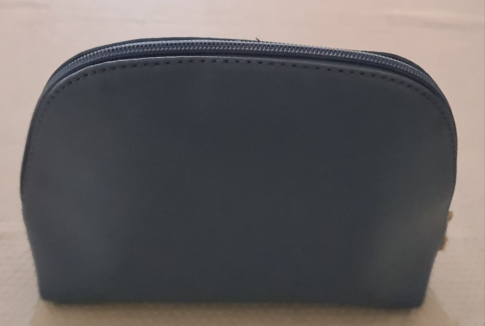 Bolsa da Ferragamo. Nova