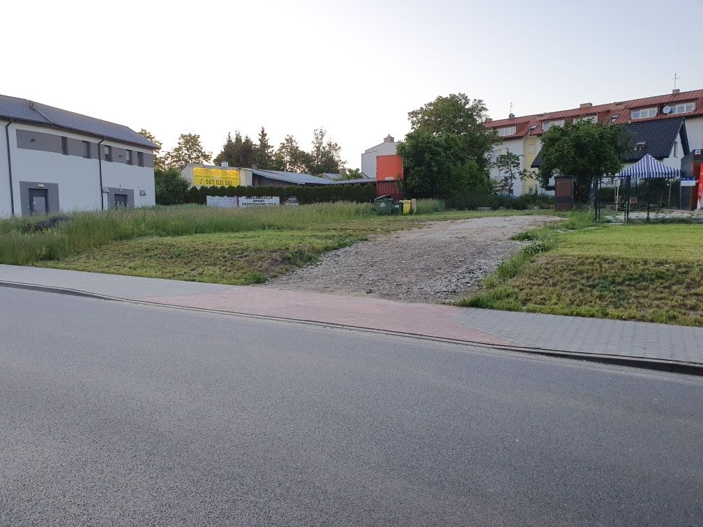 Wynajmę działkę w centrum Tarczyna