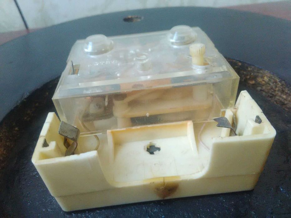 Часы настенные - Янтарь (СССР).