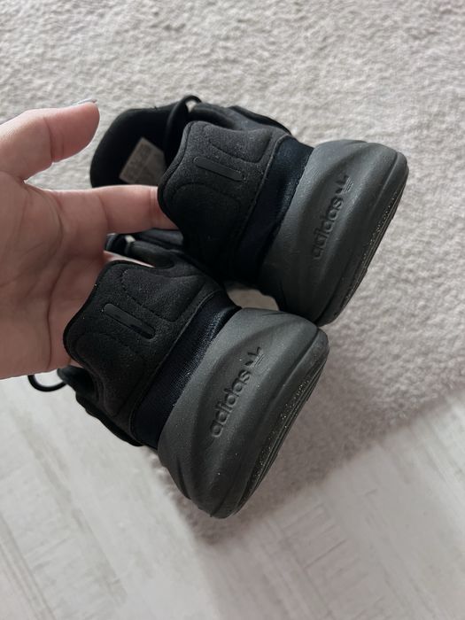 Adidas ozelia 38 2/3