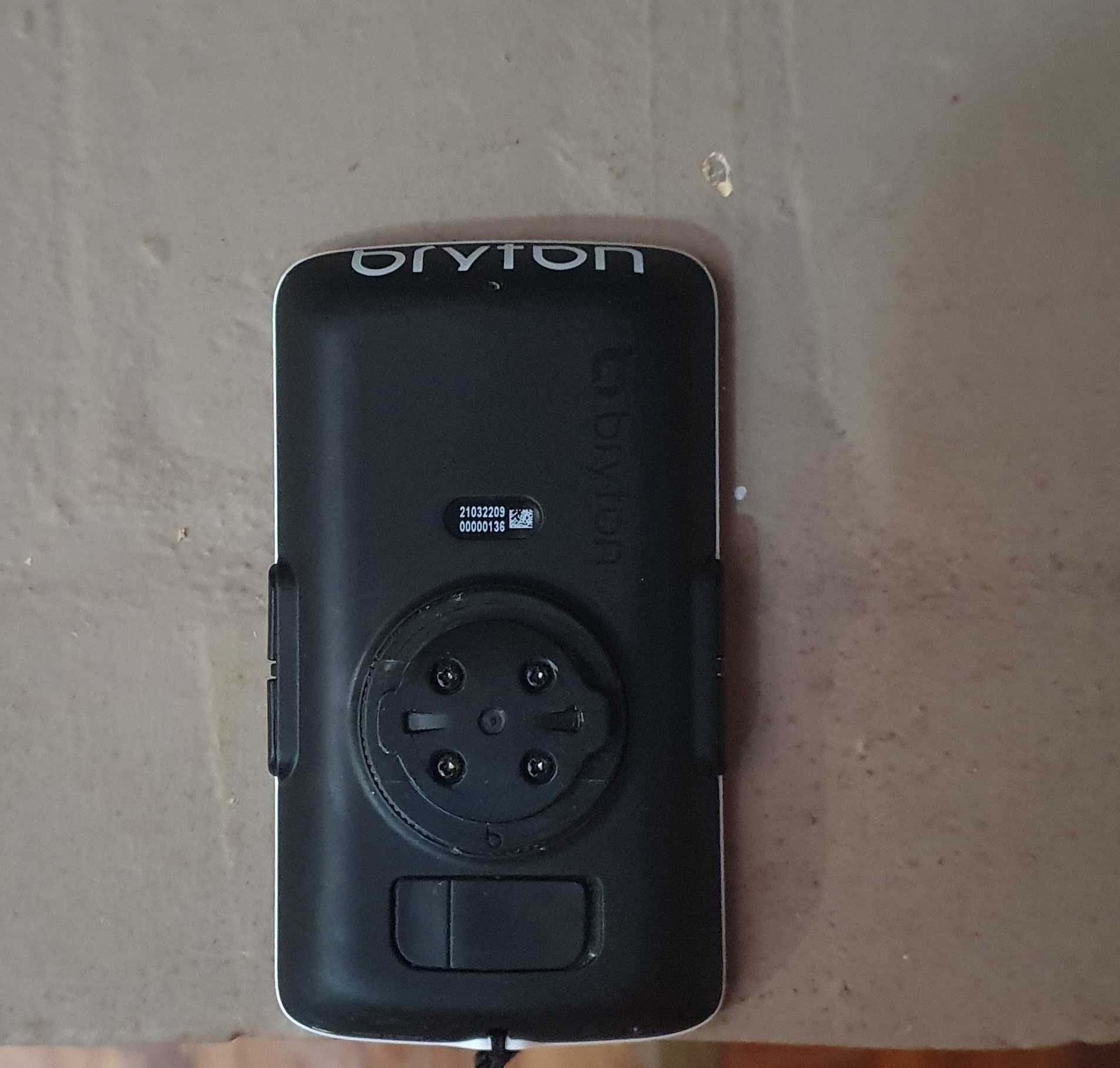 Bryton S800. Como novo