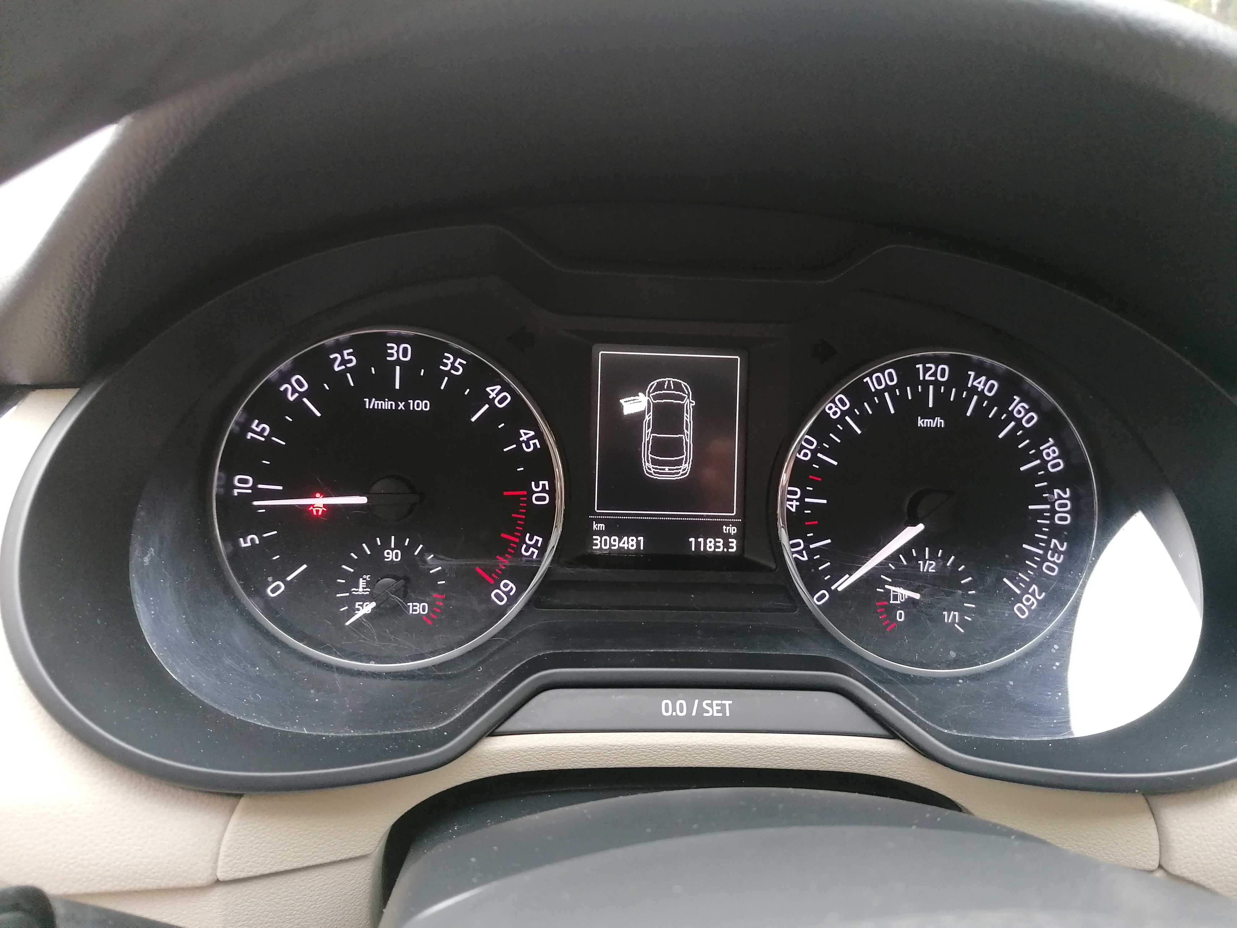 Witam sprzedam skodę octavie.  2015    1.6 110km 4x4