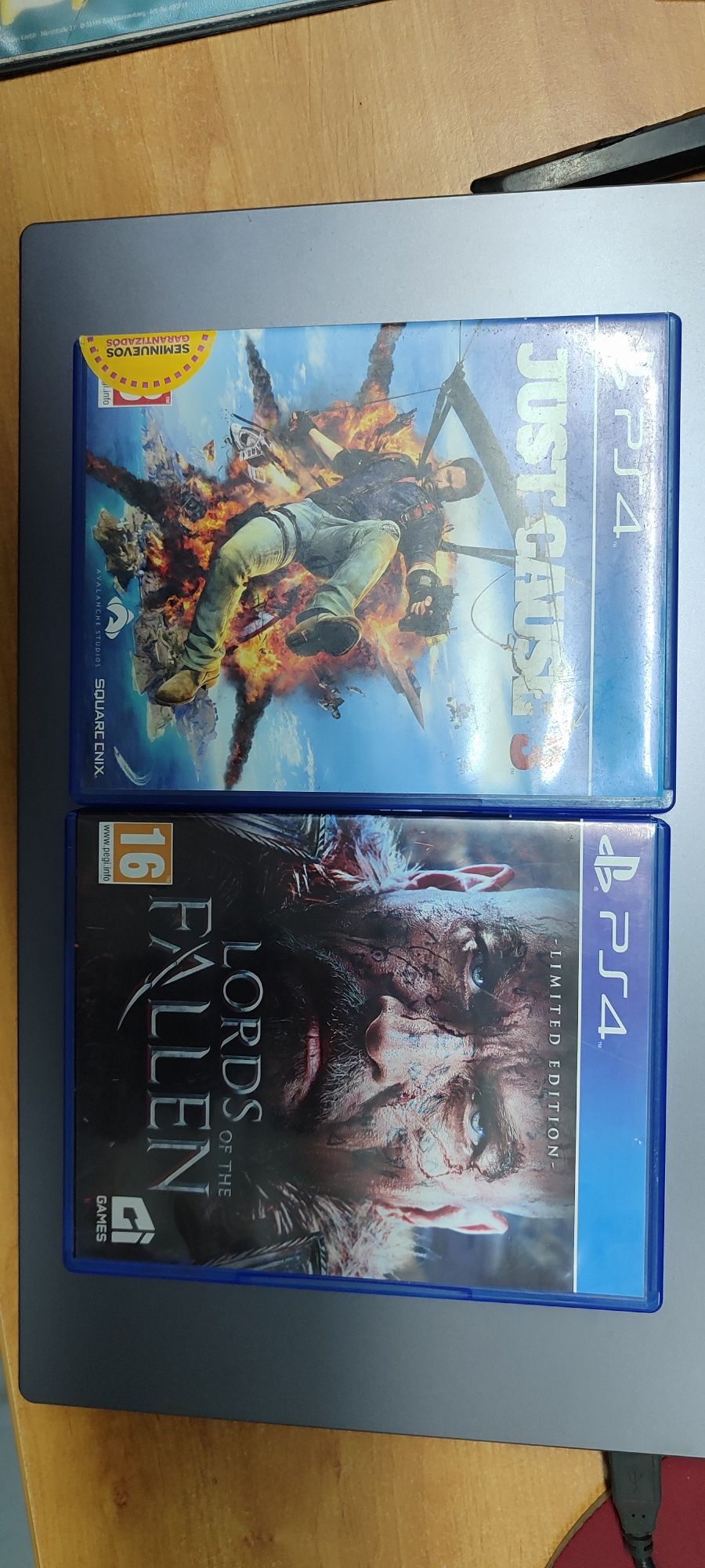 Vendo dois jogos. Ps4