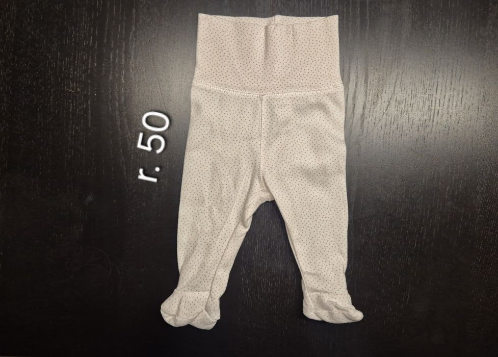 Półśpiochy rozmiar 50 niemowlęce dla noworodka białe w różowe kropki