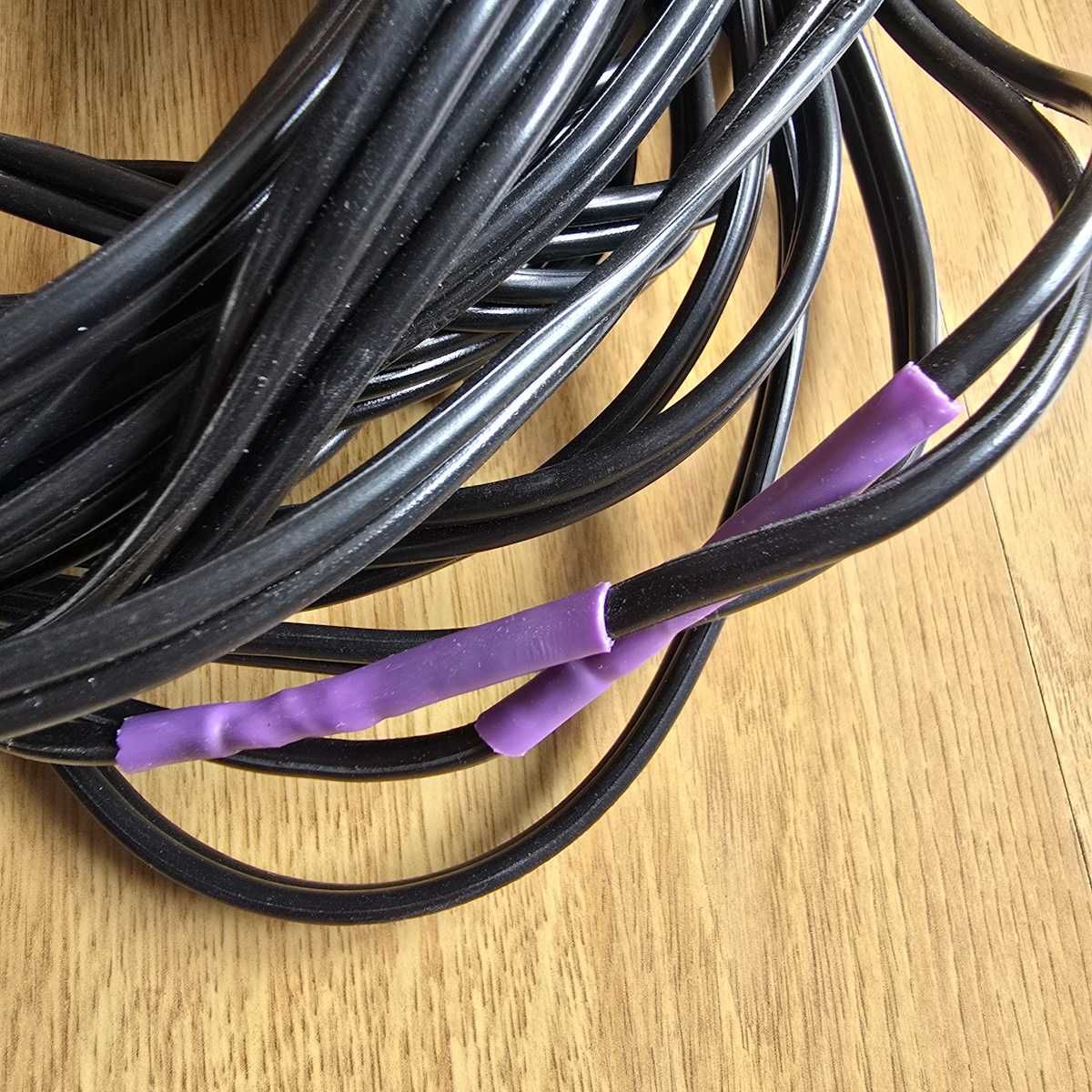 Kable głośnikowe QED Strand 79 zestaw 56 metrów - końcówki bananowe