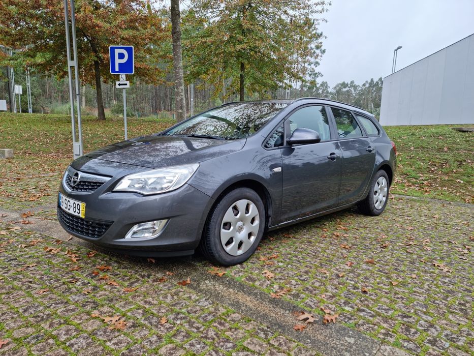 Opel astra sports tourer