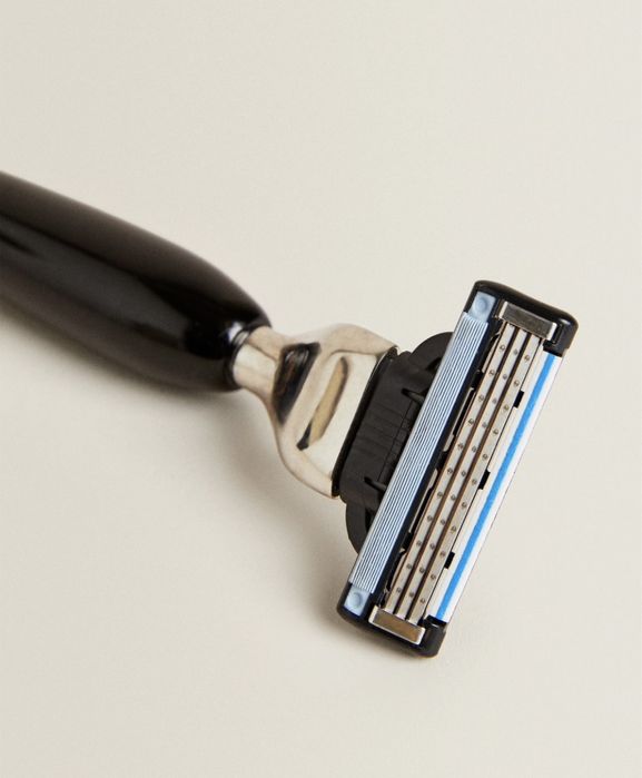 CONJUNTO DE BARBEAR ACCA KAPPA  NOVO