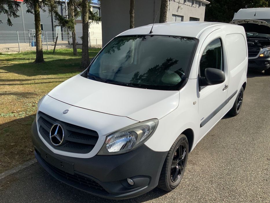 Mercedes-Benz CITAN 109 CDI  Mały przebieg .Stan bardzo Dobry.Hak.