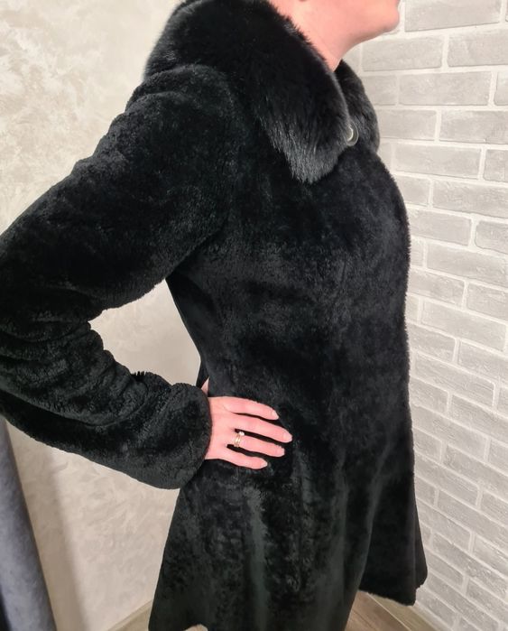 Натуральна шуба з мутона дуже гарна якість