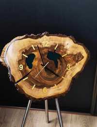 Zegar ścienny   z drewna orzecha włoskiego
