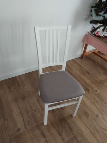 Zestaw krzeseł białych z szarym siedziskiem