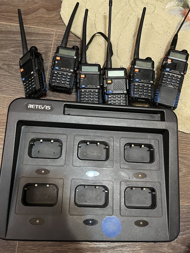 Комлект раций Retevis 6 штук с зарядной станцией
