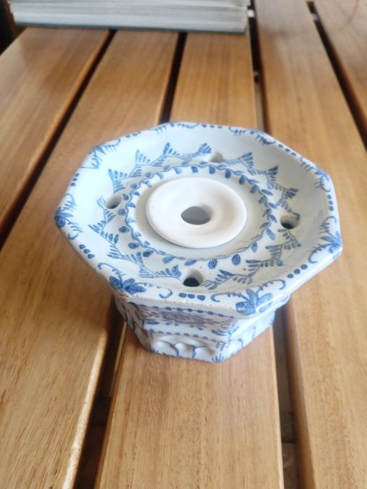 Faiança, porcelana, vidro e cristal antigos