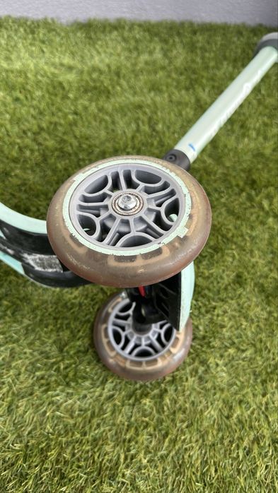 Hulajnoga trójkołowa Globber Primo (mint - lama)