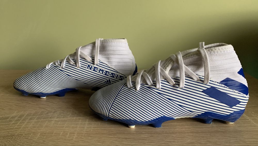 футбольные бутсы Adidas Puma