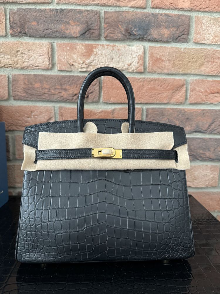 Hermes Birkin 25 Alligator в наличии